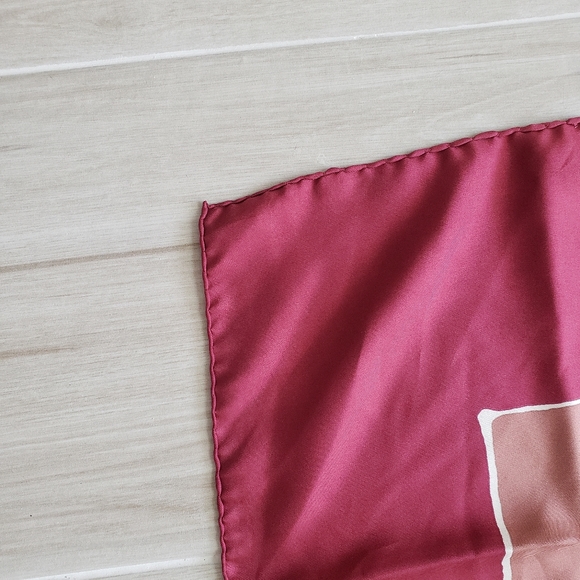 DIOR - Scarf - Picture 3 of 9